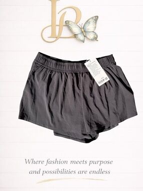 Lululemon NWT Large Black Pace Crush High-Rise Short 2.5"